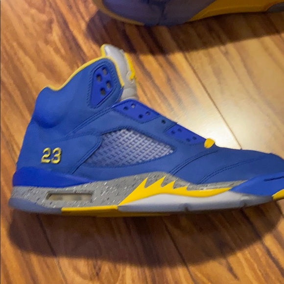 Jordan 5 laney - Picture 12 of 16